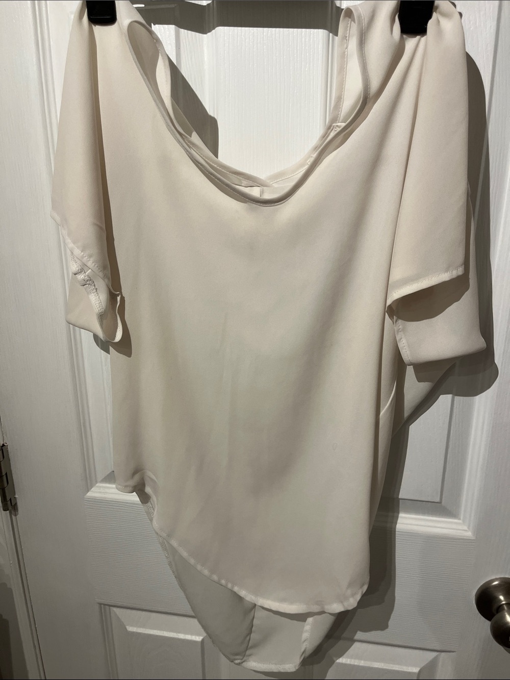 Lush Cream Short Sleeve Scoop Neck Blouse